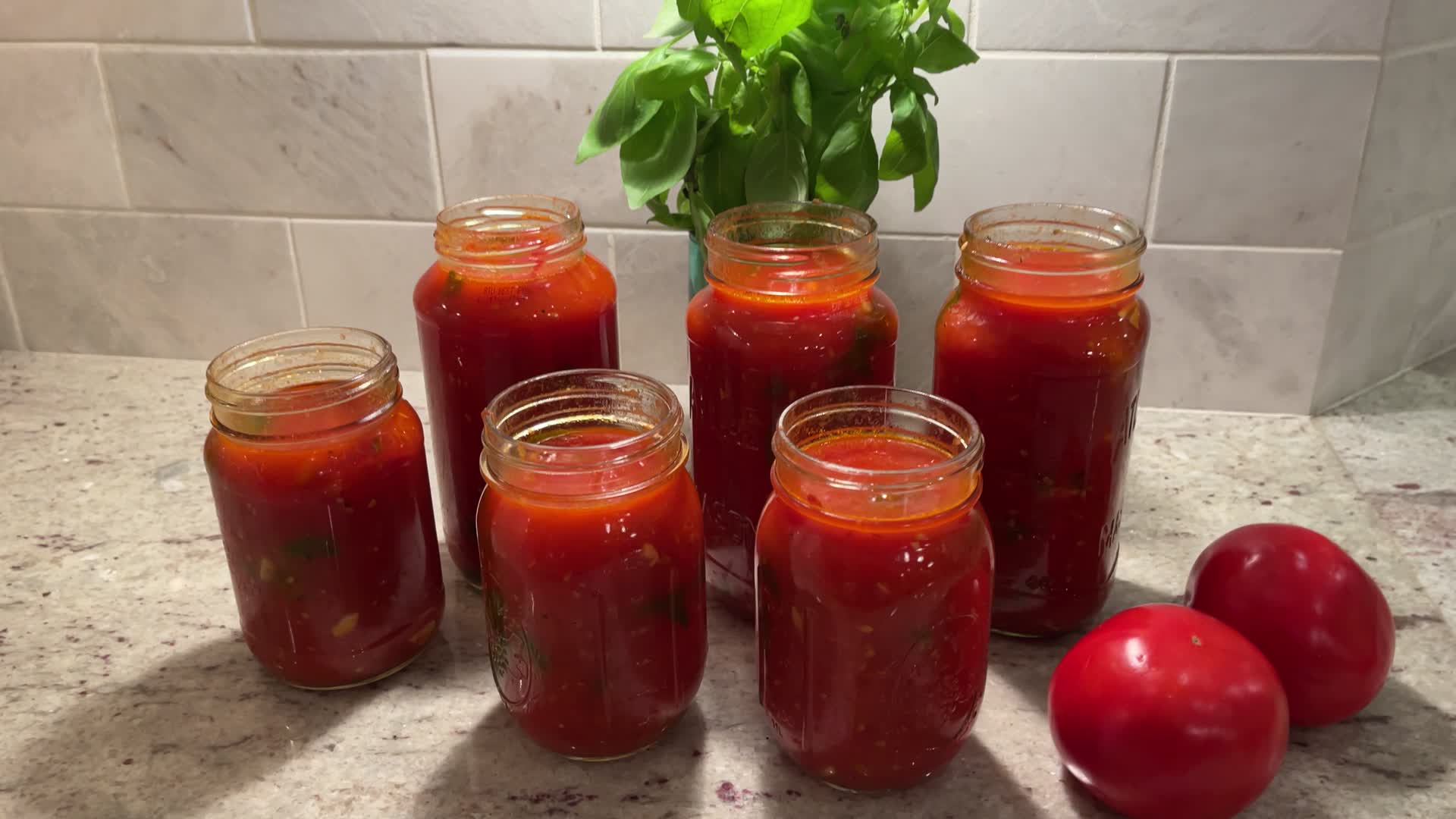 HH_jars_opt1_six_with_basil